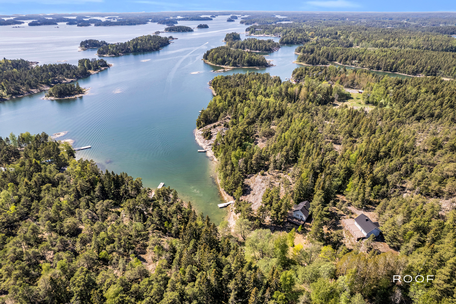 2 mökkiä ja rantasauna Raasepori Stora-Mistön - Roof LKV