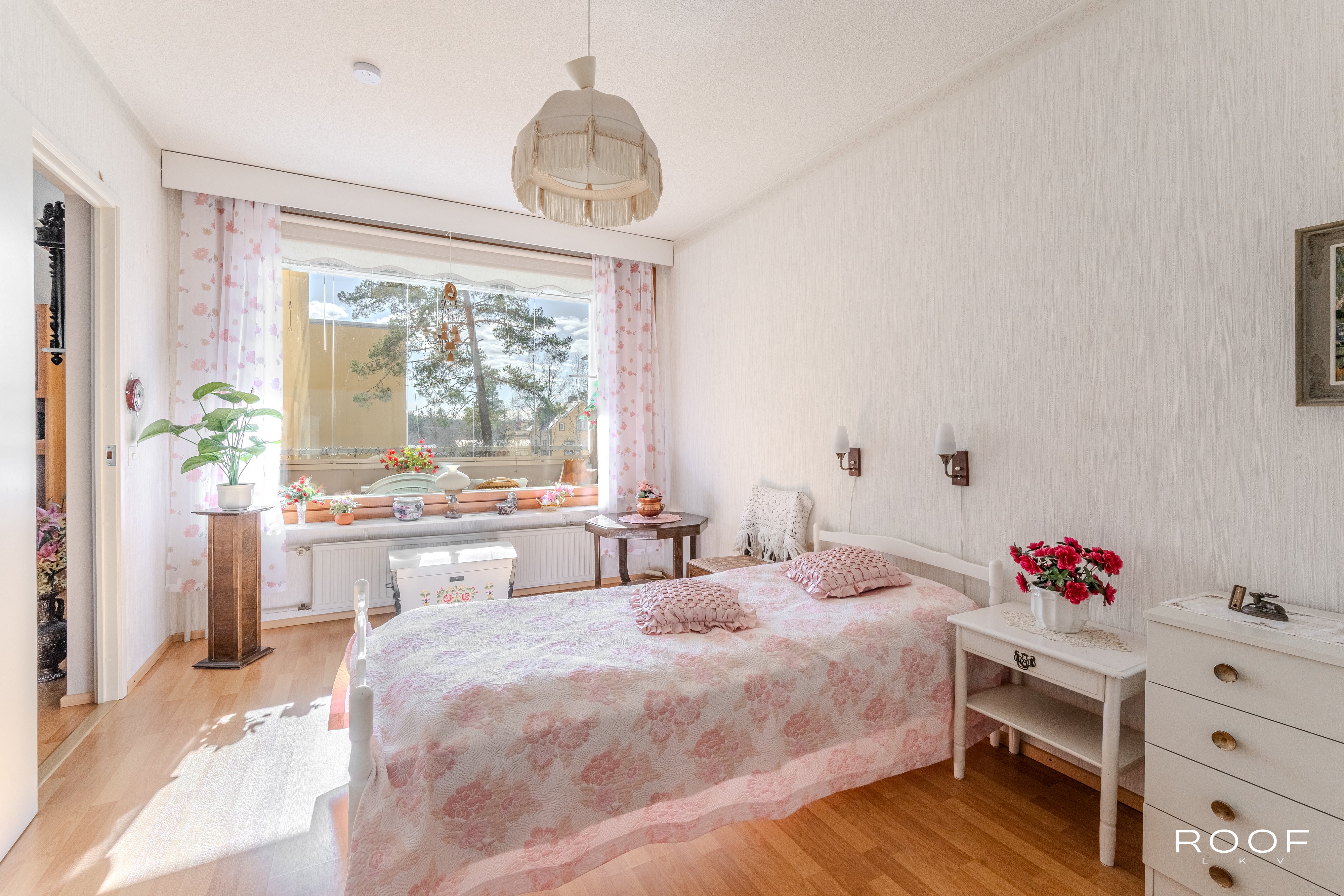 Target image