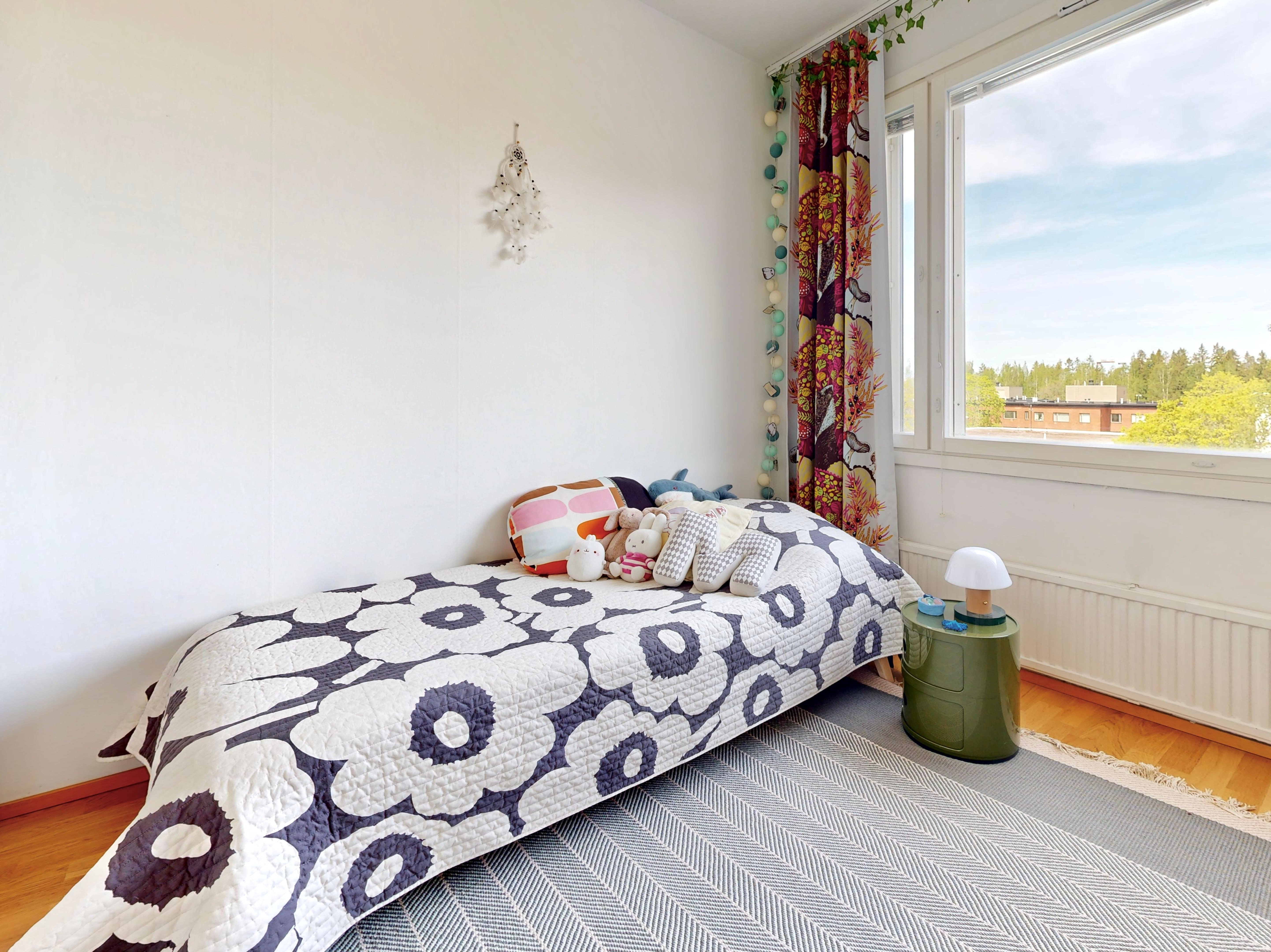 Target image