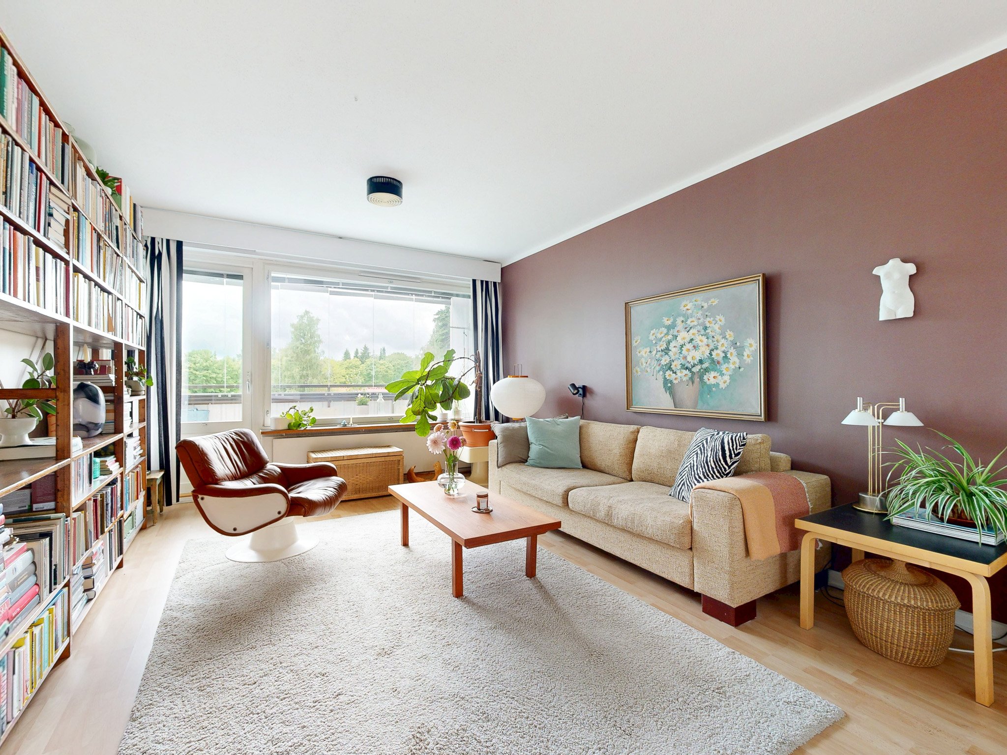 Apartment image