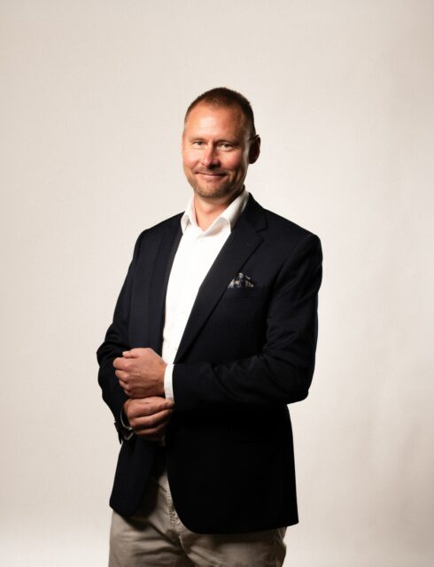 Juha Vingisaar kiitneistönvälittäjä web