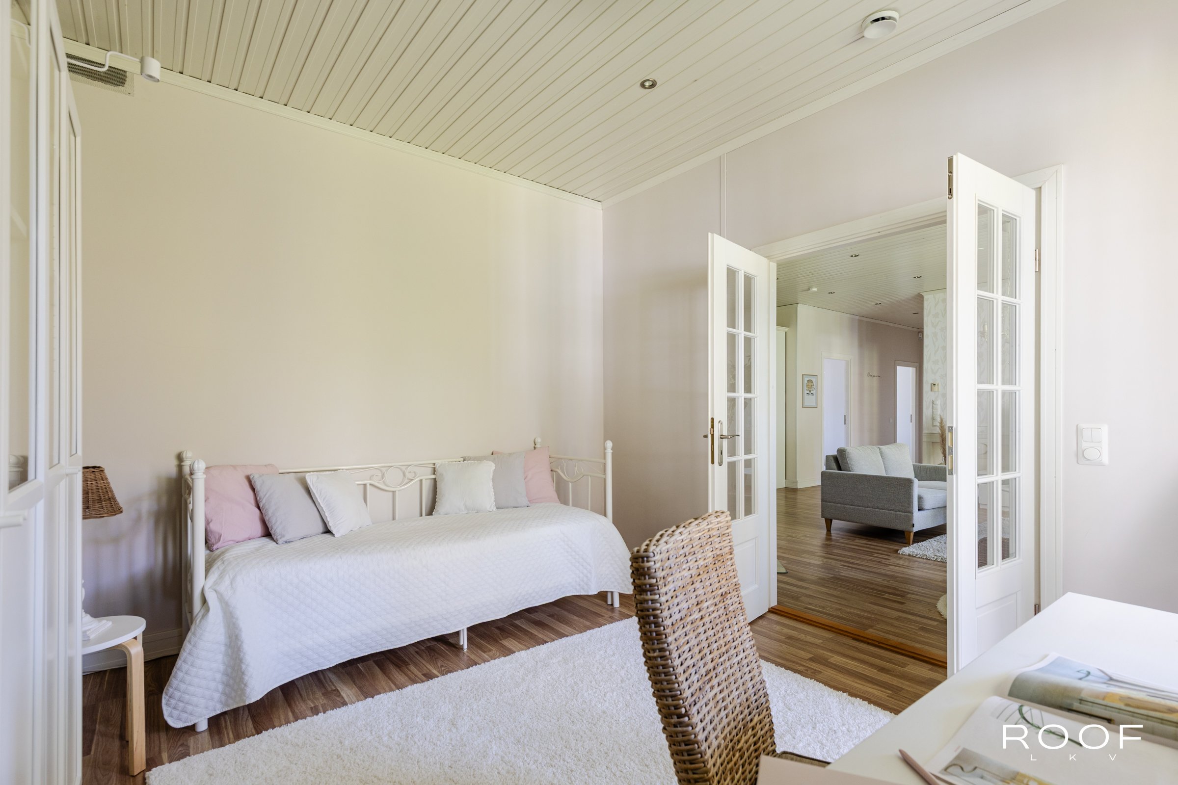 Target image