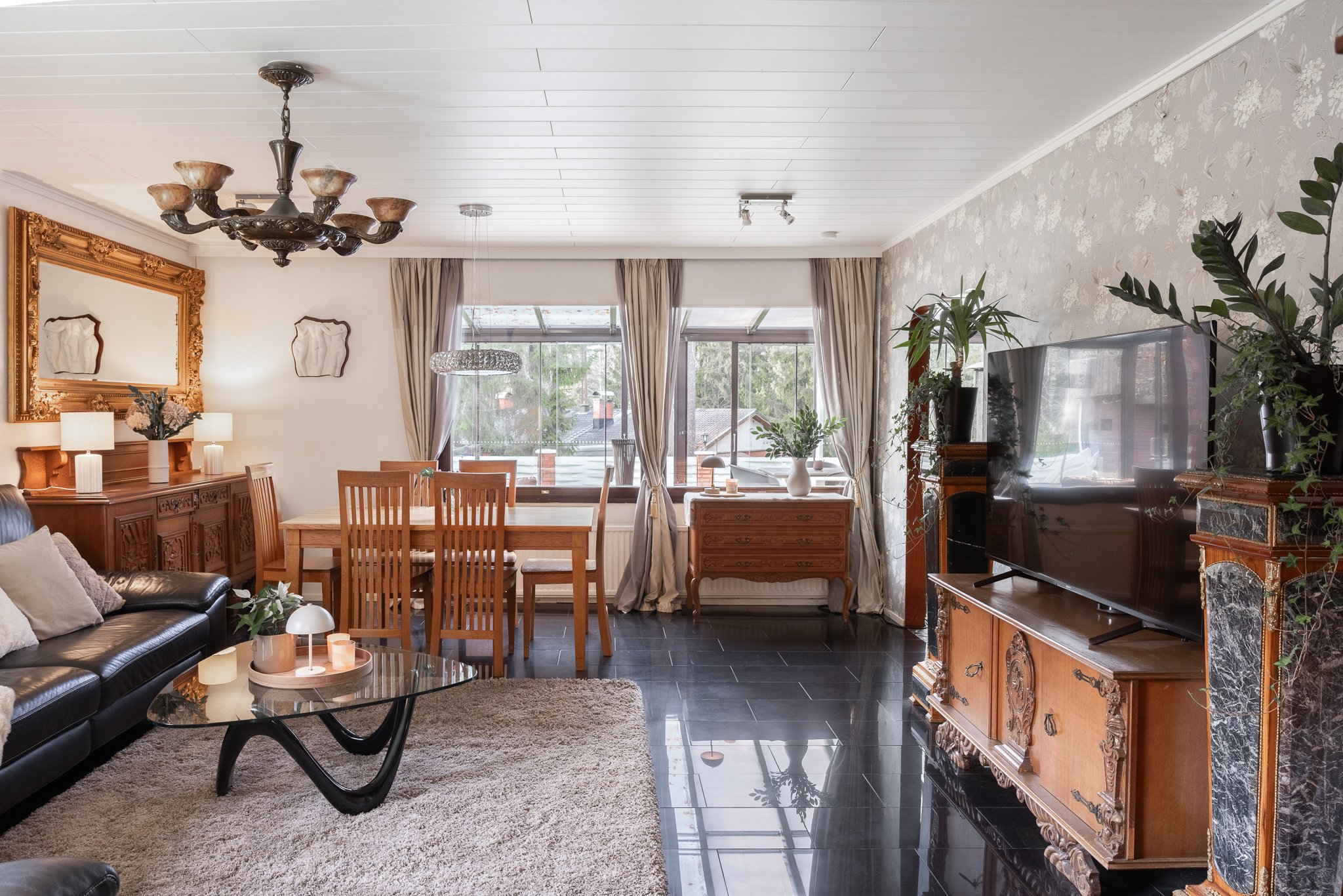 Apartment image